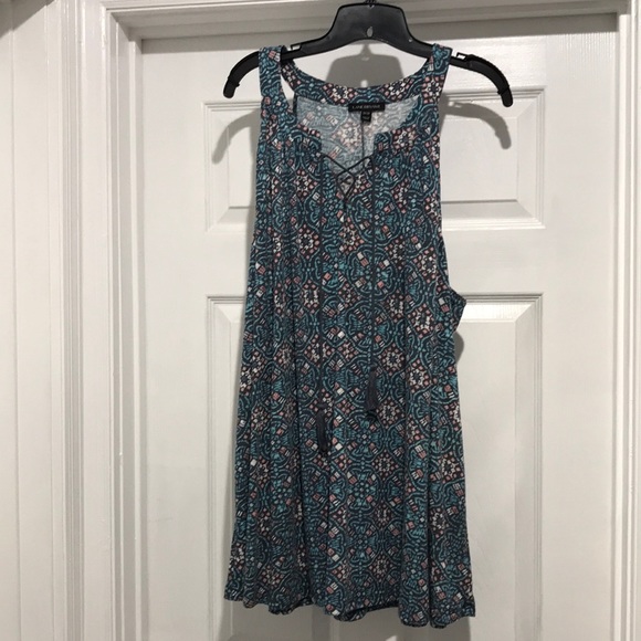 COPY - Lane Bryant sleeveless top - Picture 1 of 3